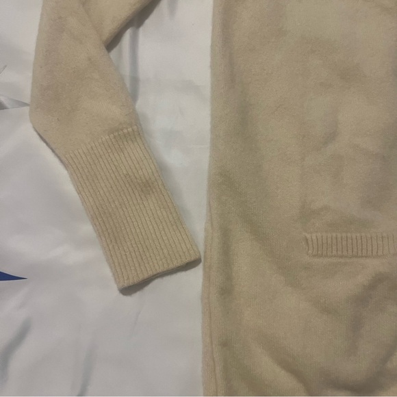 Garnet Hill Women’s Ivory‎ Cashmere/Silk Split Back Knit Cardigan Sweater Sz S - Picture 6 of 12